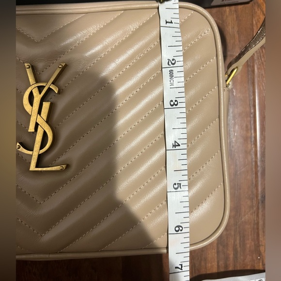 SAINT LAURENT
Lou Quilted Leather Camera Bag
DARK BEIGE, One Size - Picture 9 of 10